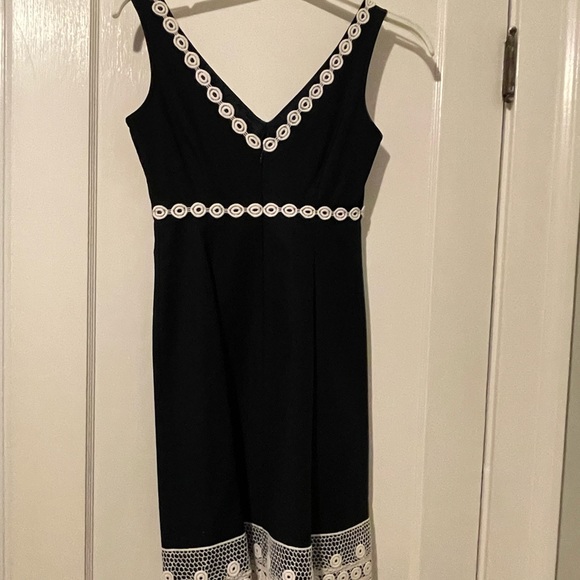 J. Crew Navy V-Neck Sleeveless Dress Size 2 - Picture 3 of 9